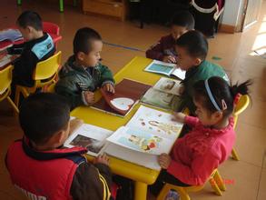  培养幼儿表达能力范例 幼儿早期阅读能力的培养