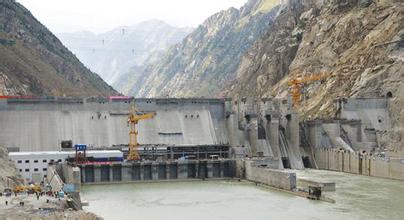  三峡大坝地区自驾游 喜马拉雅地区的大坝建设