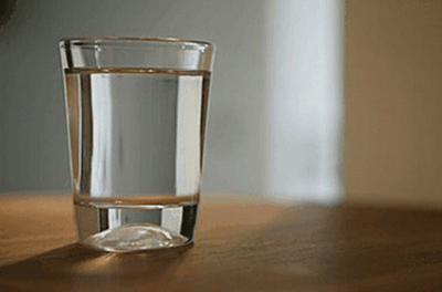 这样一杯白开水竟然能救命
