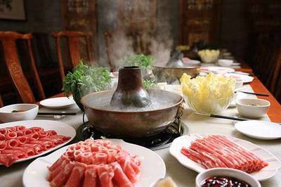 吃火锅青菜肉类一锅煮会致癌：刷火锅是不是有害身体？