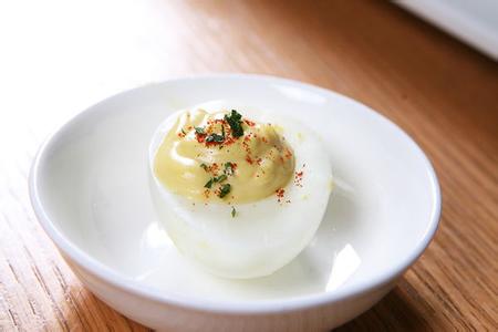 芥末蛋清治风湿过程图 芥末鸡蛋