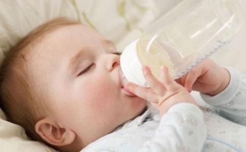 两个月宝宝便秘怎么办 两个月宝宝吃奶粉便秘的原因是什么