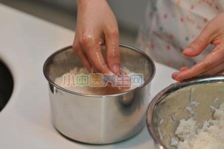 酸奶机米酒的制作方法 如何用酸奶机（米酒机）制作清甜米酒