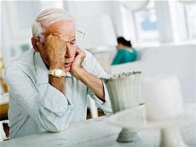 治疗老年人便秘的偏方 老年性便秘怎么办