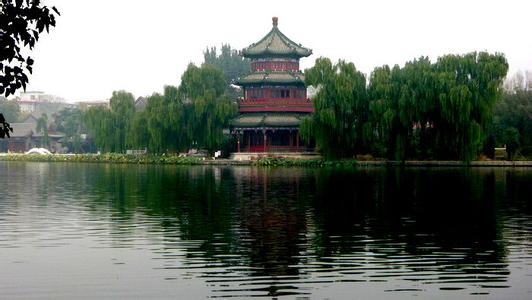 北京什刹海冰场 北京什刹海公园