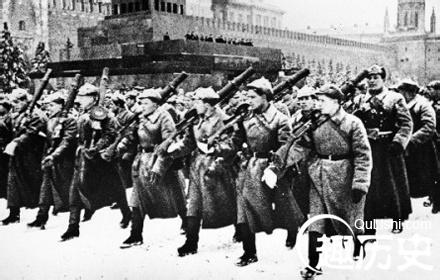 毛泽东与斯大林的较量 历史上斯大林与希特勒的较量 苏联红场大阅兵