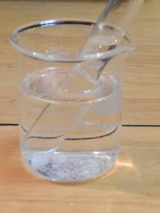 蒸馏水怎么制作 蒸馏水 蒸馏水-释义，蒸馏水-制作