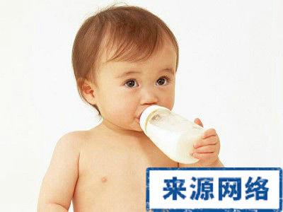 如何选择婴儿配方奶粉 如何选择婴儿奶粉