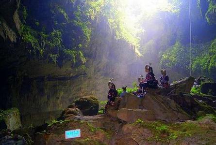 广西桂林山水风景图片 广西天坑风景图片