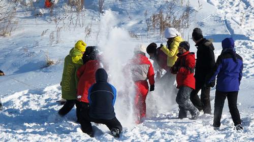 寒假趣事打雪仗 快乐寒假 打雪仗