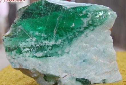 绿松石简介及价值 琉璃石 琉璃石-简介，琉璃石-价值