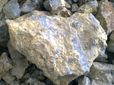 锑矿 锑矿 锑矿-锑矿原料特点，锑矿-锑矿物种类