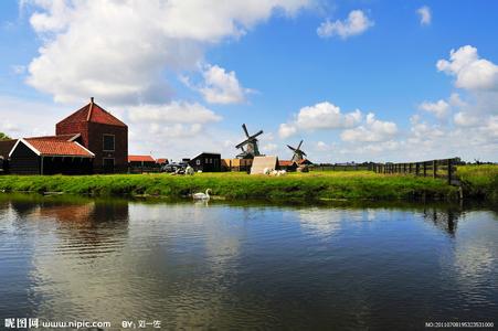 荷兰大风车图片 荷兰大风车风景图片