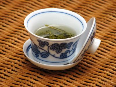 盖碗茶的饮用工序 盖碗茶 盖碗茶-饮用方法，盖碗茶-种类