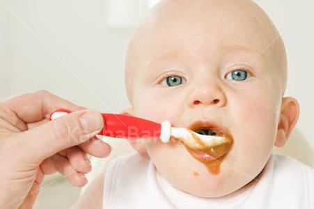 宝宝辅食添加时间表 4个月的宝宝应该怎么添加辅食