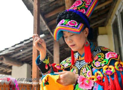 羌族舞蹈基本动作 羌族文化 羌族文化-基本信息，羌族文化-内容简介