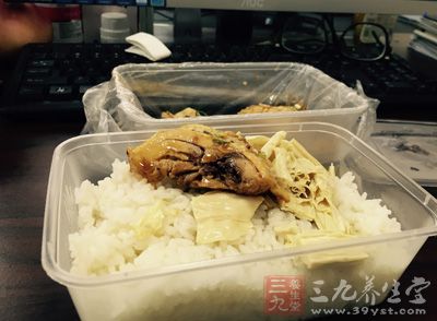大米放多久不能吃 太光亮的大米不能吃 4种方法教你挑大米