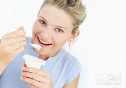 女性喝酸奶的好处 酸奶的好处 女性如何正确的喝酸奶