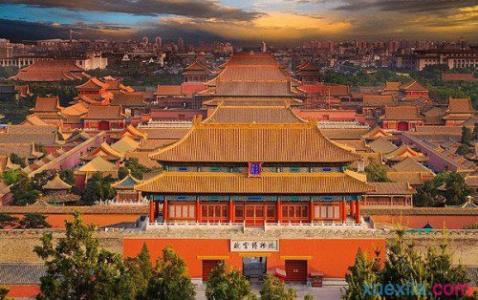 故宫的导游词400字 关于北京故宫的导游词