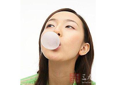 如何保持口腔清洁 孕妇能吃口香糖吗 孕妇如何保持口腔清洁