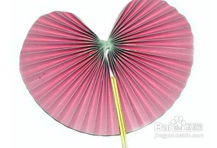 心型折纸 漂亮的心型折纸扇子制作