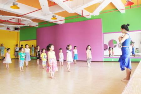 儿童民族舞培训 少儿民族舞培训