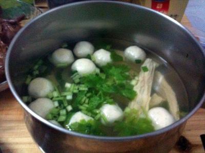 丸子汤的家常做法 腐竹丸子汤的做法