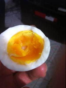 煮鸡蛋怎么知道熟没熟 煮鸡蛋怎么看熟没熟？