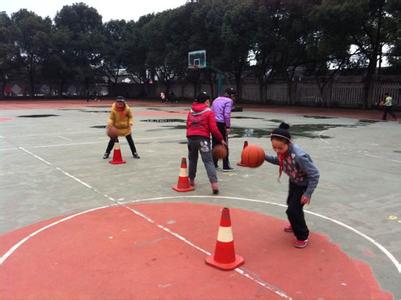 篮球运球技巧 详解篮球运球技巧和运球简单训练方法