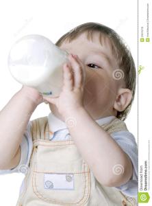 小孩发烧可以喝牛奶吗 小孩喝什么牛奶好 小孩如何选择牛奶（2）
