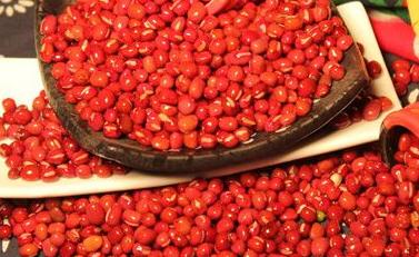 红豆营养价值及功效 红豆的营养价值 红豆的功效和营养吃法