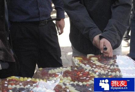 新疆人卖切糕 新疆人看切糕党，新疆汉人对切糕事件的看法