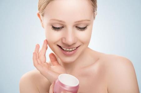 油性皮肤用什么护肤品 油性皮肤怎么护理