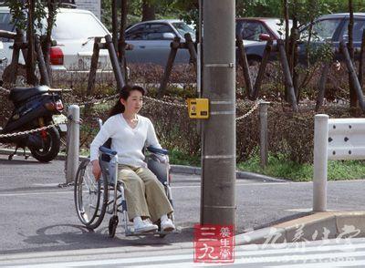 残疾人家庭无障碍改造 国际残疾人日 让无障碍少些“障碍”（3）