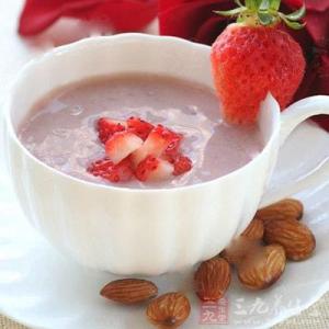 草莓的吃法有哪些 草莓的吃法 草莓瘦身食谱有哪些