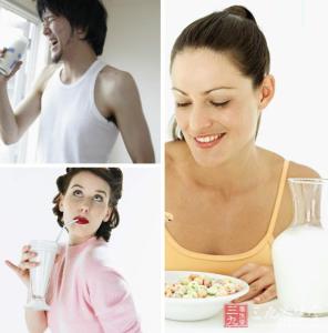 喝牛奶不消化 喝牛奶的好处 常喝牛奶能保护消化系统