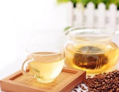 喝大麦茶的功效与禁忌 喝大麦茶有什么好处 大麦茶有哪些禁忌