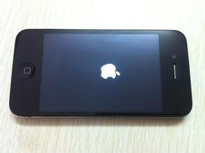 iphone6死机打不开 iphone4手机意外死机打不开怎么办？