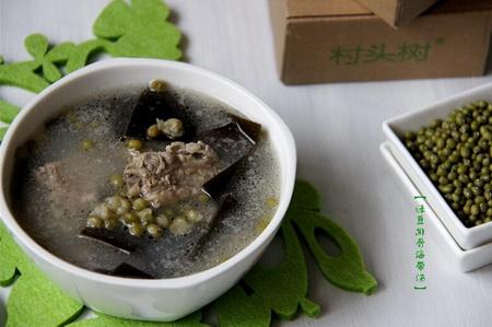绿豆海带排骨汤的功效 绿豆海带排骨汤的做法