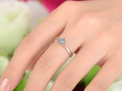 女生订婚戒指戴哪只手 订婚戒指戴哪个手指才合适