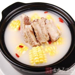 玉米排骨汤的营养价值 玉米排骨汤 玉米排骨汤给您充足营养