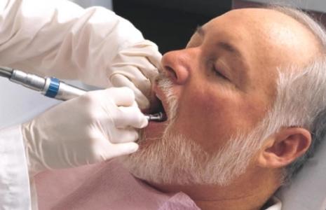 牙齿松动的8种治疗方法 牙齿松动了怎么办