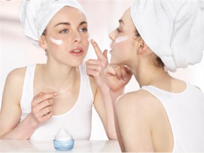 孕妇怎么护肤保养皮肤 孕妇如何保养皮肤 选择正确的护肤方法