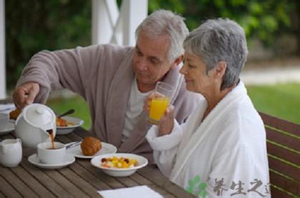 适合老年人吃的食物 老年人吃什么好 6种食物守护老人健康
