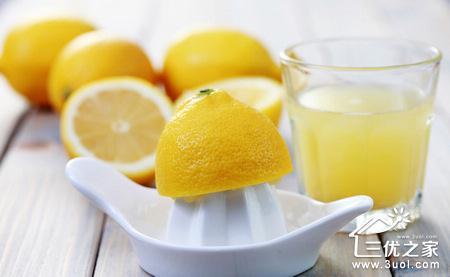 喝柠檬水的注意事项 柠檬水什么时候喝好 喝柠檬水要注意什么