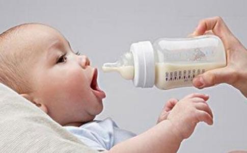 新生婴儿奶粉喂养方法 婴儿奶粉怎样喂养方法
