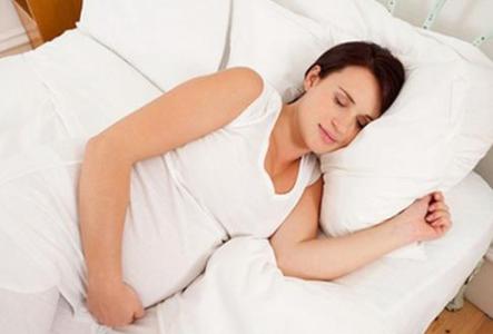 孕妇可以睡电热毯吗 孕妇可以睡电热毯吗 孕妇该怎么使用电热毯
