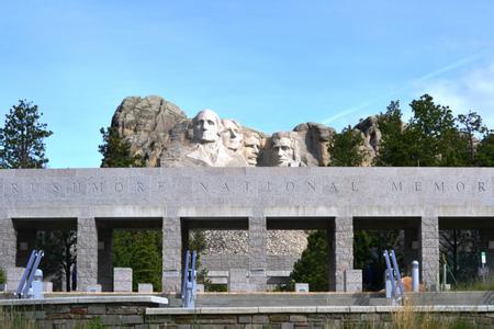 拉什莫尔国家纪念碑 拉什莫尔国家纪念碑 拉什莫尔国家纪念碑-概况，拉什莫尔国家纪念