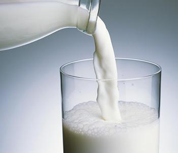 拉肚子能不能喝牛奶 拉肚子能喝牛奶吗