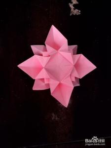 星形纸花怎么折 如何折星形纸花 精